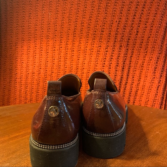 Franco Sarto maroon patent leather shoes - Picture 4 of 7